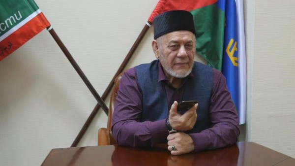 Имам Зиннат Садыков позвонил бойцу на передовую и поздравил его с Днем Героев Отечества