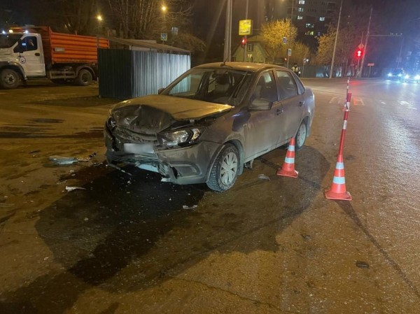 Семилетняя девочка пострадала в ДТП на улице Холодильной в Тюмени