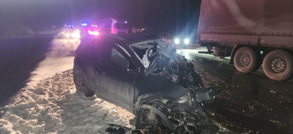 Два человека погибли на трассе Тюмень - Ханты-Мансийск Два человека погибли на трассе Тюмень - Ханты-Мансийск