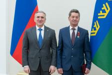 57 жителям Тюменской области вручили государственные и региональные награды