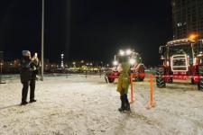 В новогоднем  кортеже жителям Тюмени показали технику флагманов российского машиностроения