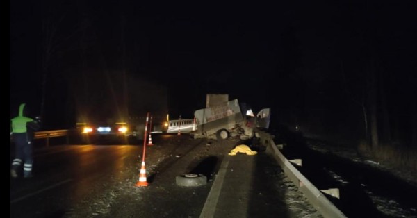 В аварии на трассе Тюмень &ndash; Ханты-Мансийск погибла пассажирка &ldquo;Газели&rdquo;