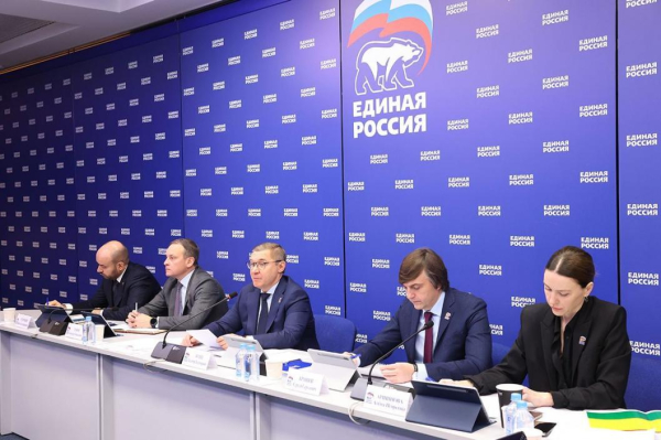 Владимир Якушев дал оценку реализации проекта капитального ремонта школ 