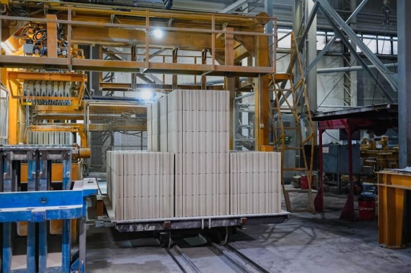 12 миллионов метровых блоков производят на ялуторовском заводе "Поревит"