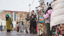 Лариса Гусарова заняла первое место на конкурсе красоты среди Бабок Ежек в Тюмени