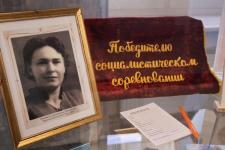 Истории библиотечного дела посвятили выставку в тюменской Менделеевке 