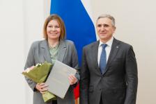 Губернатор Тюменской области отметил благодарностями журналистов "Тюменской линии" Губернатор Тюменской области отметил благодарностями журналистов "Тюменской линии"