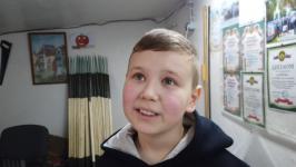 Житель Тюменской области Николай Семенов и его внук Степан помогают бойцам СВО Житель Тюменской области Николай Семенов и его внук Степан помогают бойцам СВО