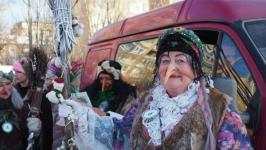 Лариса Гусарова заняла первое место на конкурсе красоты среди Бабок Ежек в Тюмени