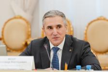 Губернатор Тюменской области отметил благодарностями журналистов "Тюменской линии" Губернатор Тюменской области отметил благодарностями журналистов "Тюменской линии"