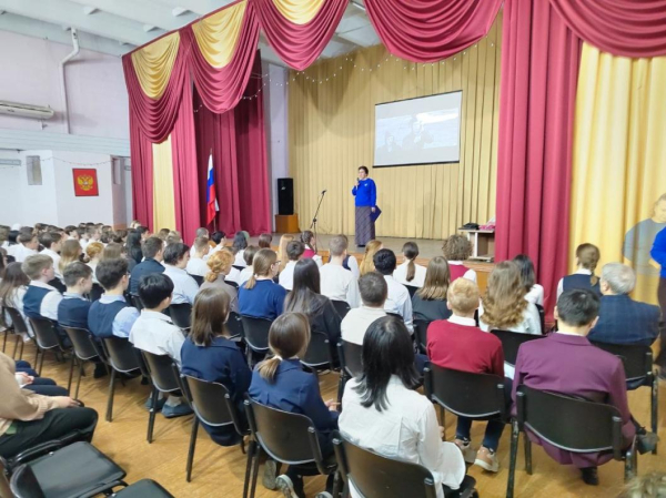 Тюменским школьникам рассказали про Героя Советского Союза Александра Логунова