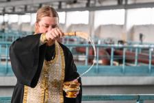 На водозаборах освятили поступающую в дома жителей Тюмени воду