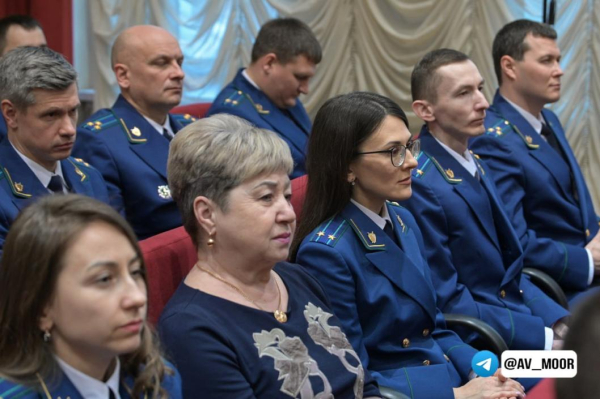 Александр Моор отметил роль прокуратуры в защите прав граждан