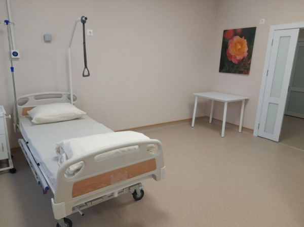 В Тюменской области врачи спасли пациенту руку, попавшую в циркулярную пилу В Тюменской области врачи спасли пациенту руку, попавшую в циркулярную пилу