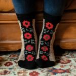 Носки с цветами тюменского ковра планирует выпускать Линария Брикнер Носки с цветами тюменского ковра планирует выпускать Линария Брикнер