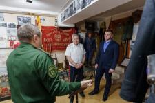 Участник программы "Время героев" Виктор Квасов познакомился с работой тюменского казачества