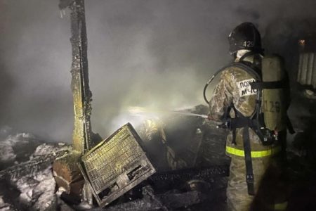 Один человек погиб на пожаре в частном доме в Тобольском районе