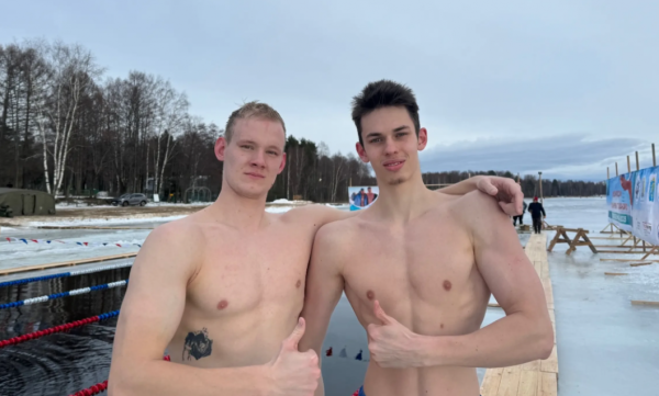 Тюменские студенты победили в первом этапе Кубка России по зимнему плаванию