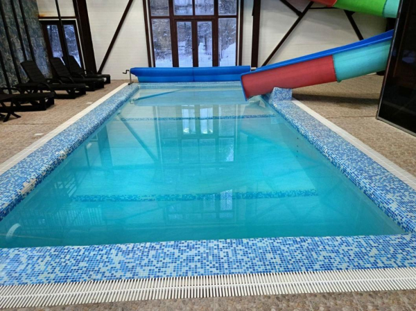 Работу базы отдыха в Тобольске, где отравились парами хлора, приостановили на три месяца