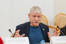 Губернатор Тюменской области отметил благодарностями журналистов "Тюменской линии" Губернатор Тюменской области отметил благодарностями журналистов "Тюменской линии"