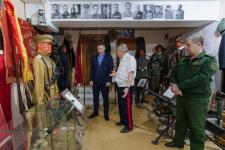 Участник программы "Время героев" Виктор Квасов познакомился с работой тюменского казачества