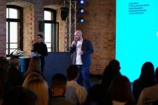 Александру Моору представили исследование студенческой среды Тюменской области