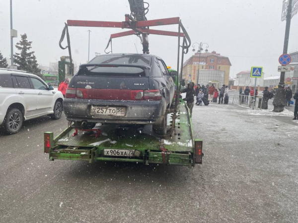 Тюменца на Audi оштрафовали за неправильную парковку