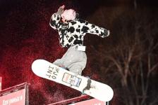 Российские сноубордисты спорят за звание лучших на фестивале "Битва на Туре"