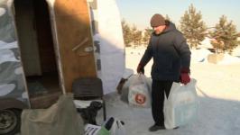 Передвижную баню передали бойцам в зону СВО тюменские моржи