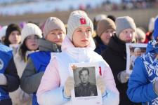 "Бессмертный полк" прошел на #СпецоперацииЛед в Тюмени