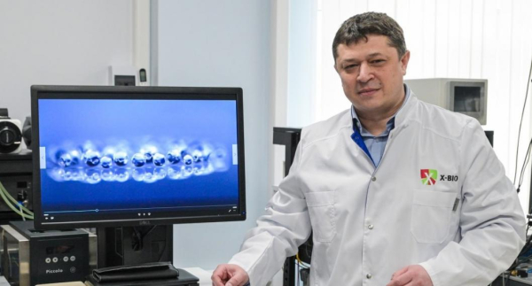 Ученый ТюмГУ создал уникальный 2D-аэрозоль с технологией капельного кластера