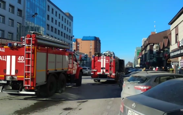 Возгорание ликвидировали в ТЦ "Центральный" Тюмени