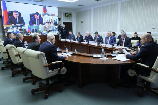 Социализацию ветеранов СВО обсудил полпред с профсоюзами и работодателями УФО