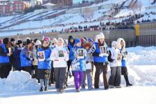 "Бессмертный полк" прошел на #СпецоперацииЛед в Тюмени