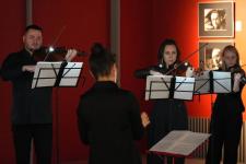 Парижский променад устроили тюменцам музыканты в музее Словцова