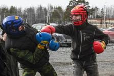 Школьники и студенты Тюменской области проходят военно-спортивную игру на полигоне ТВВИКУ Школьники и студенты Тюменской области проходят военно-спортивную игру на полигоне ТВВИКУ