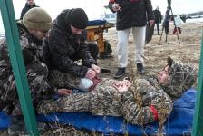 Школьники и студенты Тюменской области проходят военно-спортивную игру на полигоне ТВВИКУ Школьники и студенты Тюменской области проходят военно-спортивную игру на полигоне ТВВИКУ