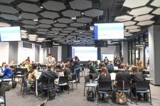 Тюменцы с помощью игрового симулятора учатся управлять межвузовским кампусом