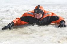 Жителей Тюменской области предупредили об опасности льда весной