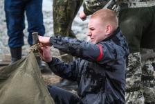 Школьники и студенты Тюменской области проходят военно-спортивную игру на полигоне ТВВИКУ Школьники и студенты Тюменской области проходят военно-спортивную игру на полигоне ТВВИКУ