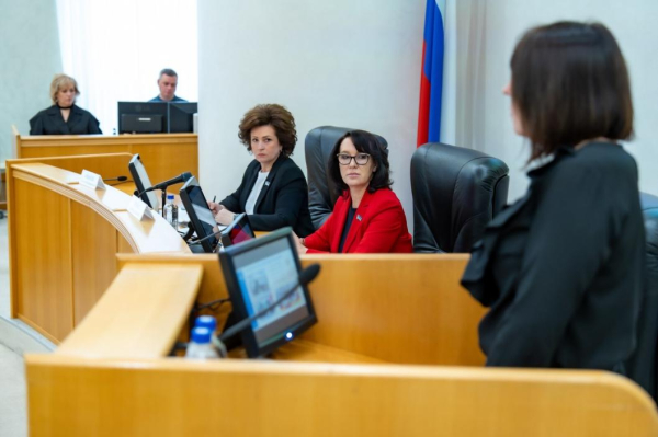 Поддержку участников СВО и их семей обсудили тюменские депутаты