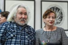 Притчи питерского художника Олега Яхнина представили в Тюмени