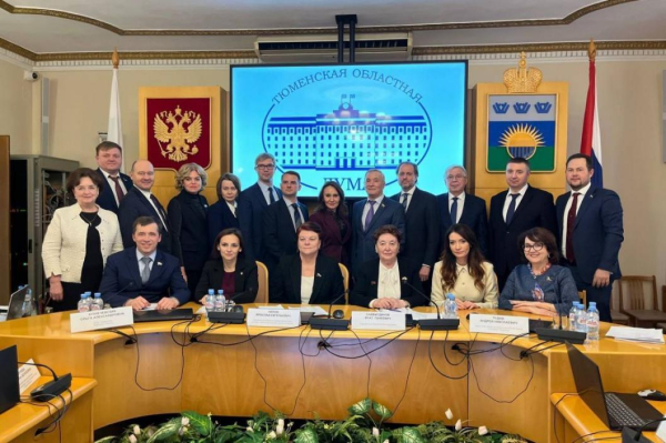 Депутаты Госдумы РФ обсудили в Тюмени вопросы адаптации и трудоустройства участников СВО