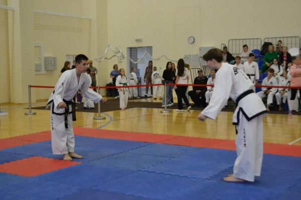300 тхэквондистов собрал в Тюмени областной турнир