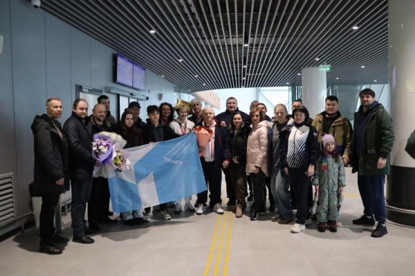 Бронзового призера чемпионата мира по боксу Альбину Молдажанову встретили в тюменском аэропорту&nbsp;