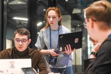 Тюменцы с помощью игрового симулятора учатся управлять межвузовским кампусом