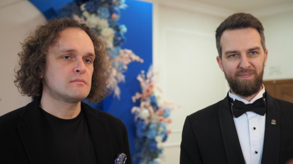 Александр Рамм с тюменскими музыкантами исполнил музыку военных лет Николая Мясковского