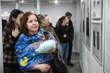 Притчи питерского художника Олега Яхнина представили в Тюмени