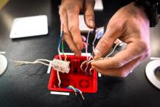 Тюмень впервые принимает полуфинал международного чемпионата электриков