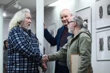 Притчи питерского художника Олега Яхнина представили в Тюмени